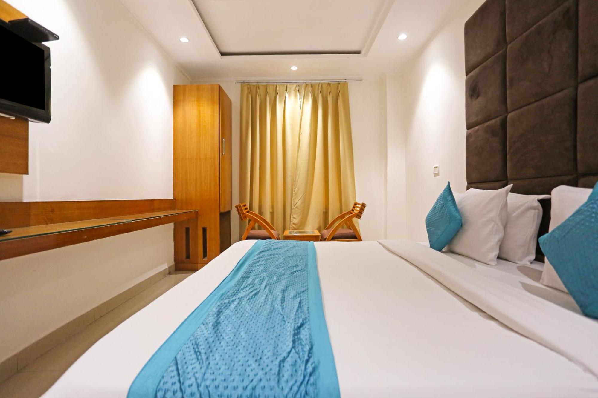 Hotel Silky Palace Near Igi Airportt New Delhi Bagian luar foto