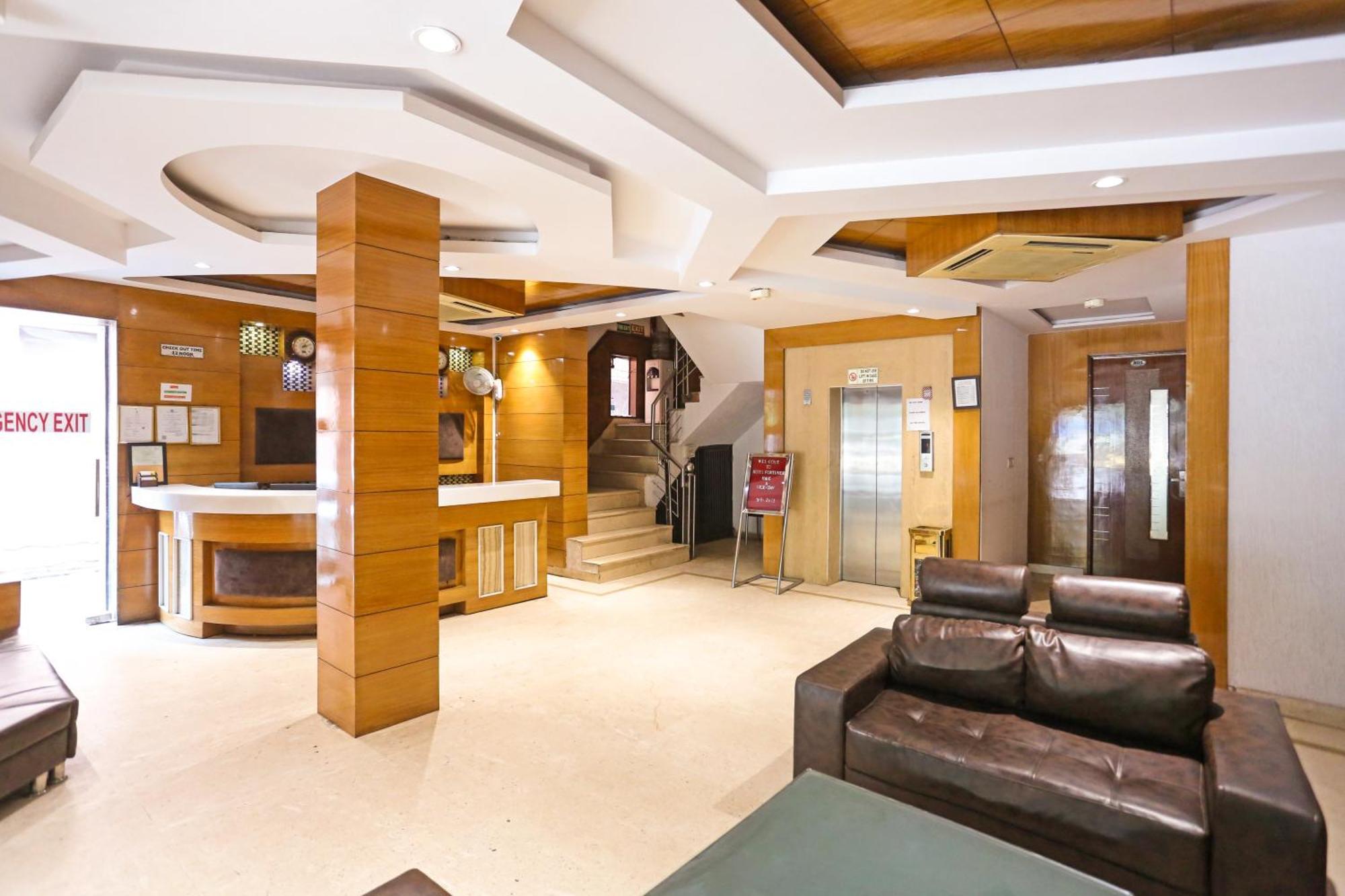 Hotel Silky Palace Near Igi Airportt New Delhi Bagian luar foto